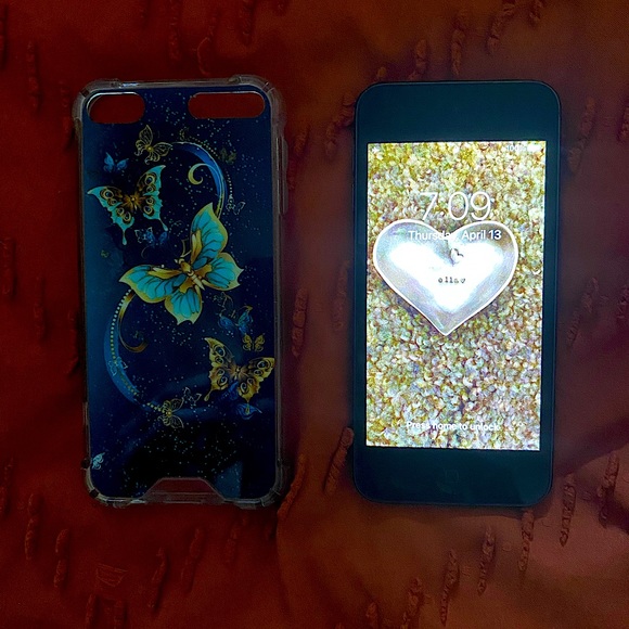 IPOD Touch 7 with Case